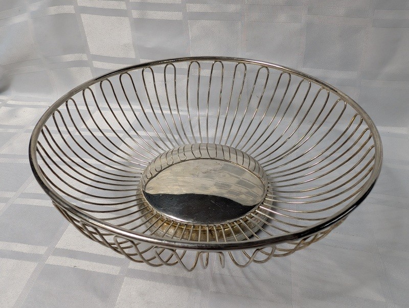 Wire Metal Fruit Basket - image 2 of 8