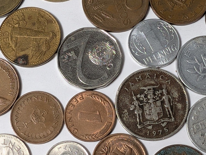 Assorted international coins including Jamaican 1975 issues - image 25 of 26