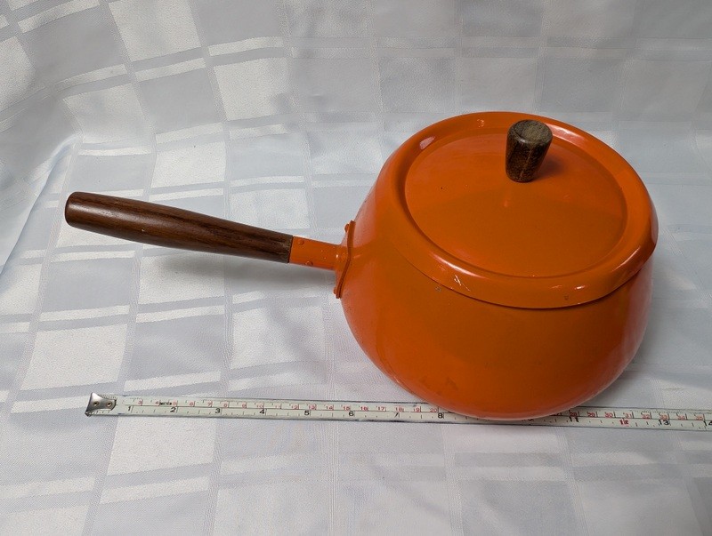 Orange enamel pot with lid and wooden handle - image 11 of 14