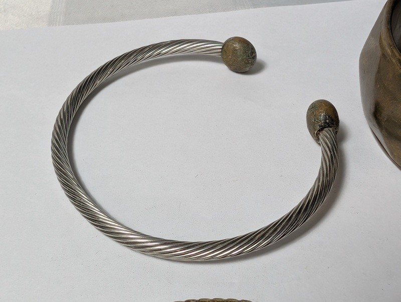 Assorted copper and metal bracelets and bangles - image 5 of 14