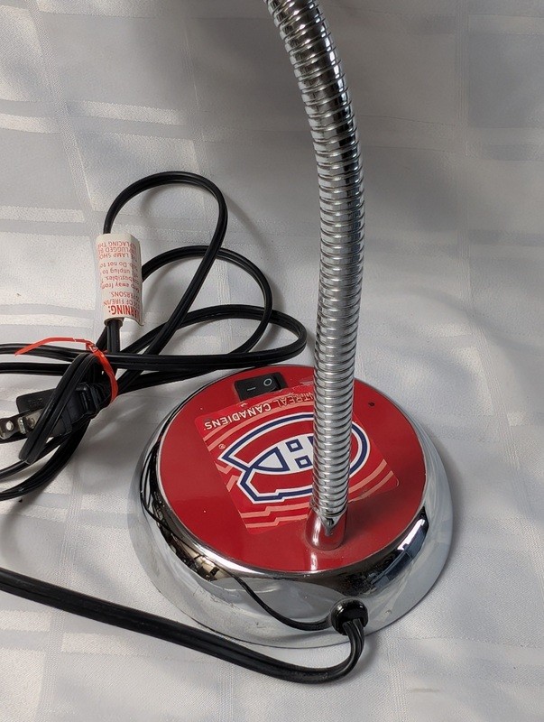 Montreal Canadiens Desk Lamp - image 6 of 7