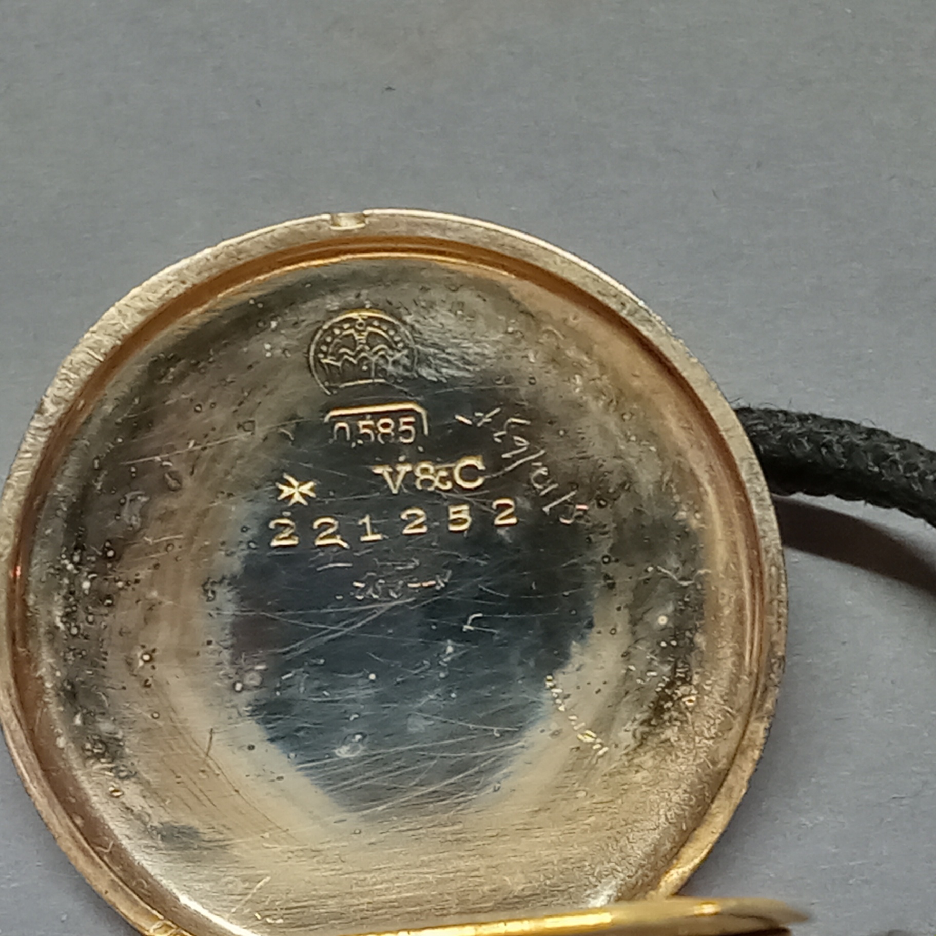 Vintage Vacheron & Constantin 14K Gold Watch (5+dwt) - image 9 of 15