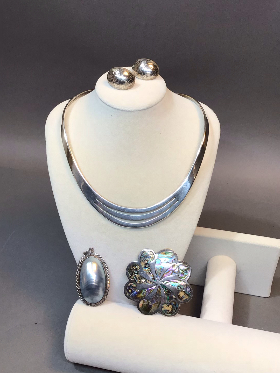 Sterling & Shell Jewelry (32+dwt) - image 1 of 17