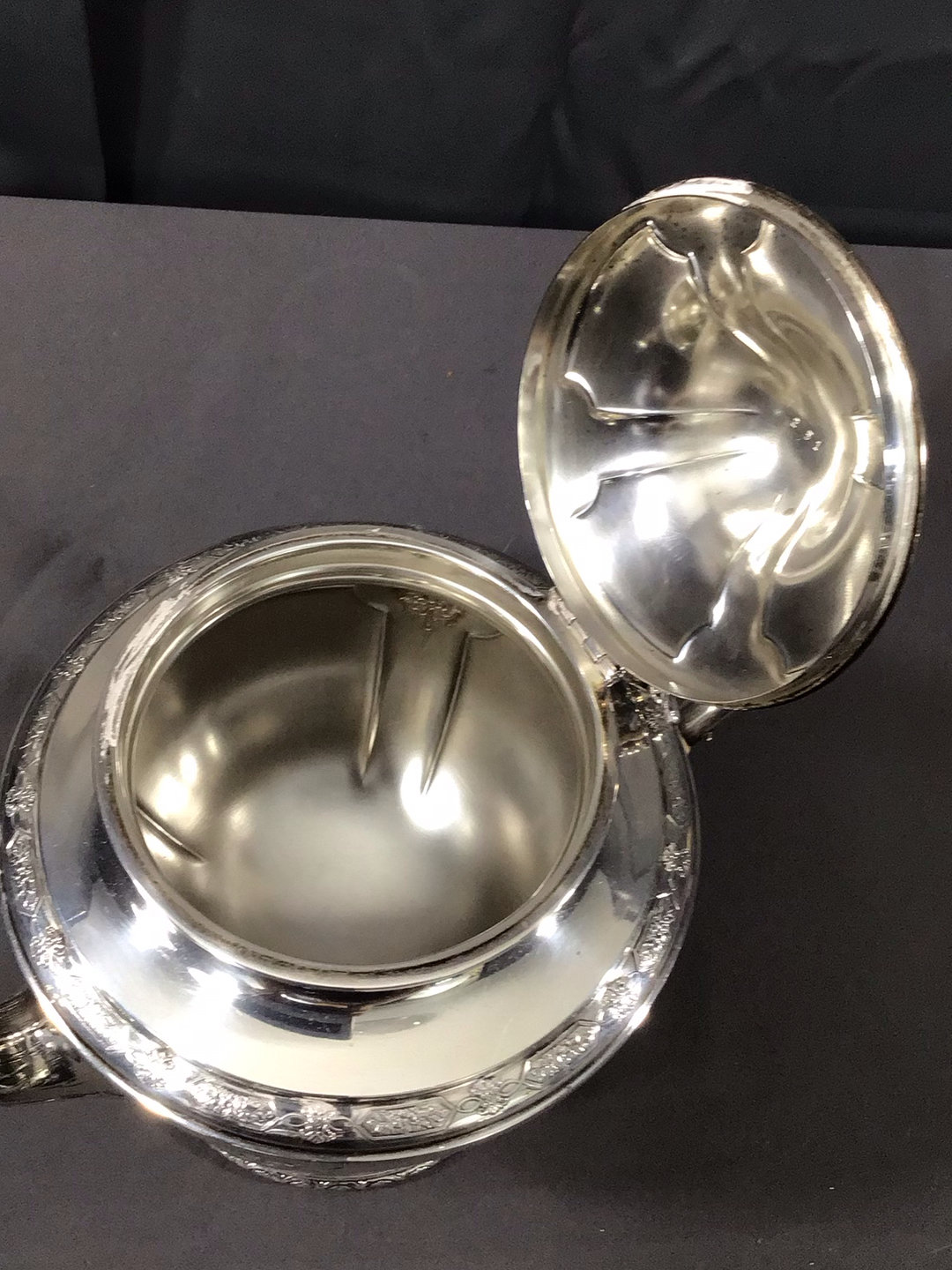 Towle Sterling Louis XIV Coffee & Tea Pots (1000+dwt) - image 5 of 6