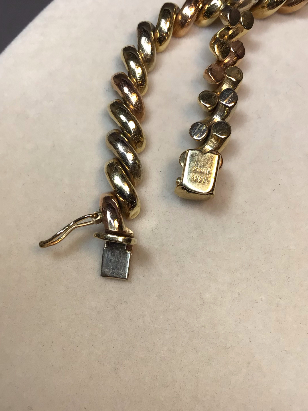 14K Yellow Gold Jewelry (22+dwt) - image 6 of 7