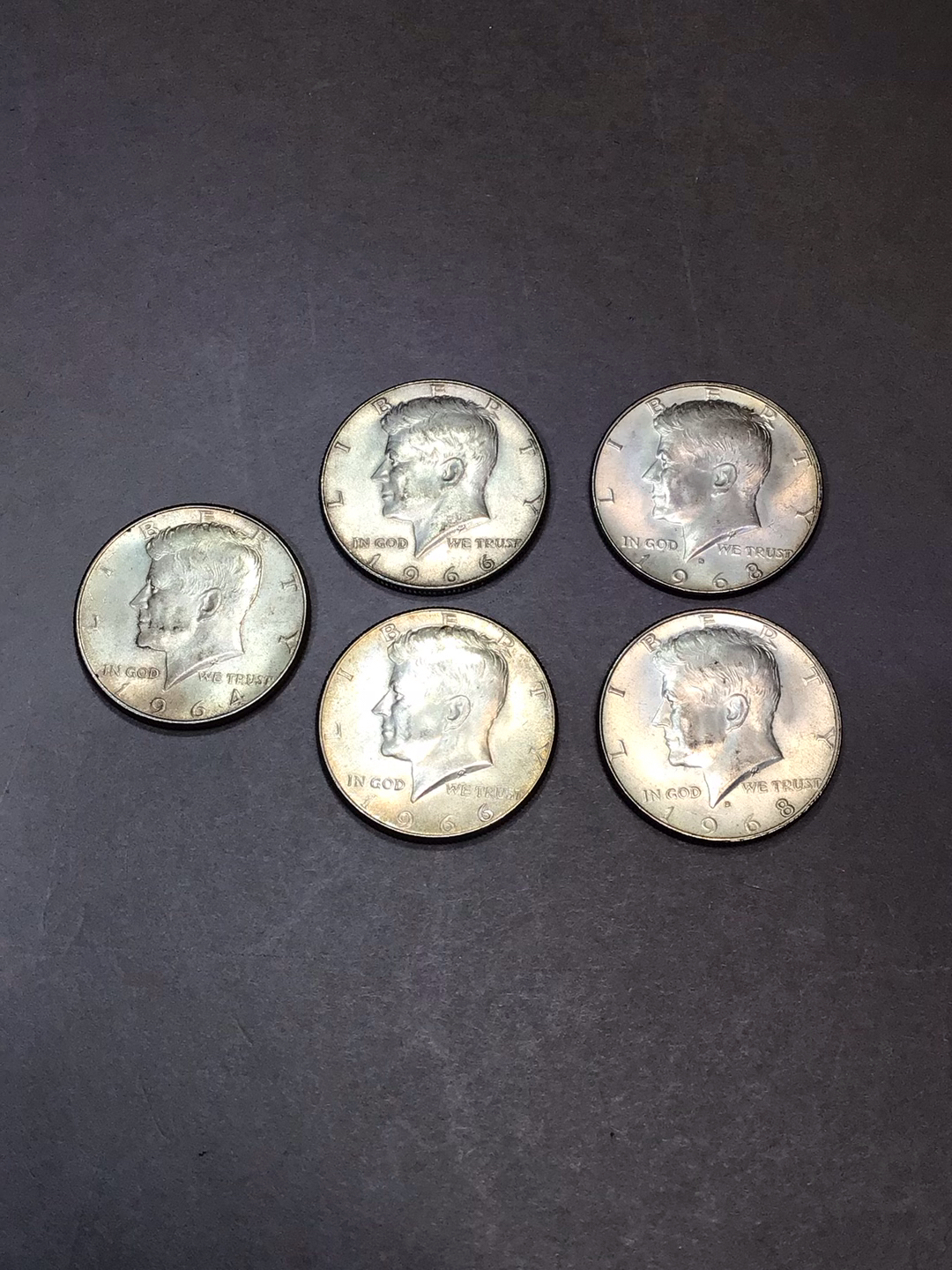 U.S. JFK Silver Half Dollars (90/8dwt, 40/29dwt) - image 1 of 9