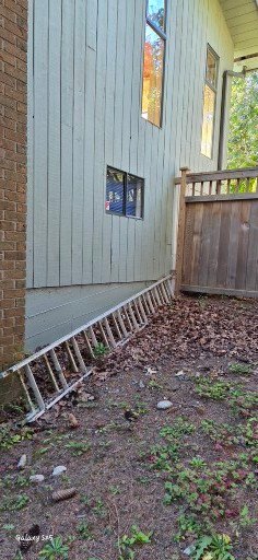 Pair of Aluminum Ladders - image 3 of 4