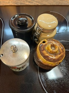 Coffee Grinder, Glassware & Kitchen Canisters Lot - image 4 of 4