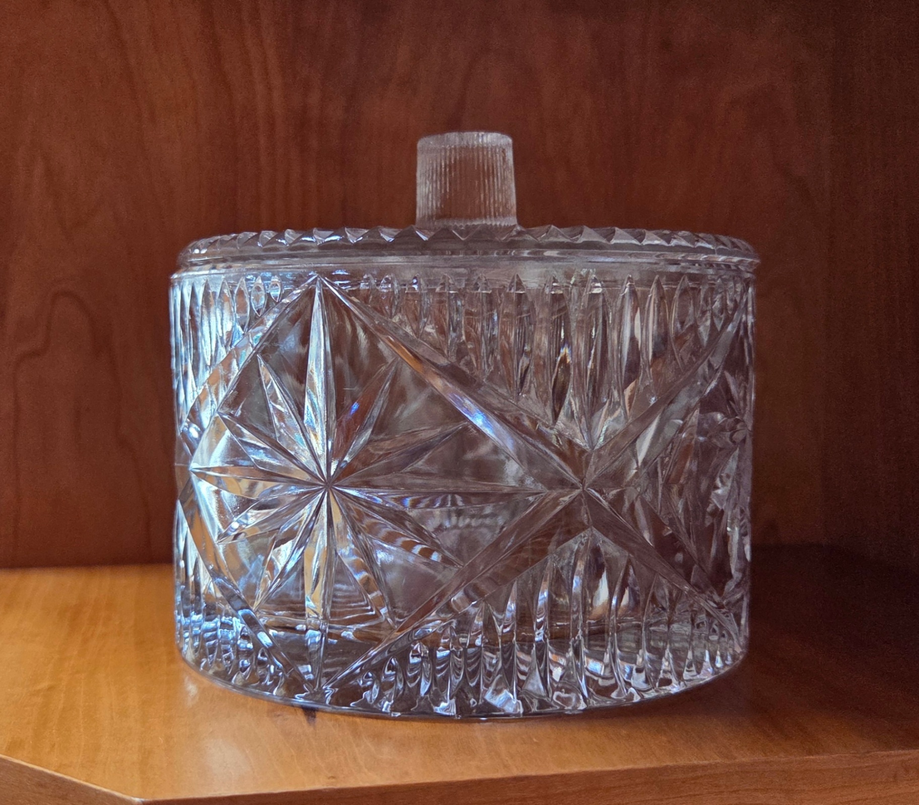 Wicker baskets, fruit-patterned canisters, and a cut-glass jar - image 5 of 6