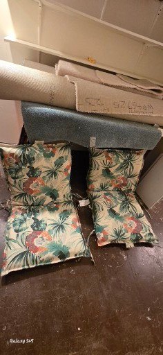Patio Furniture Set with Mosaic Side Table & Bonus Cushions - image 4 of 5