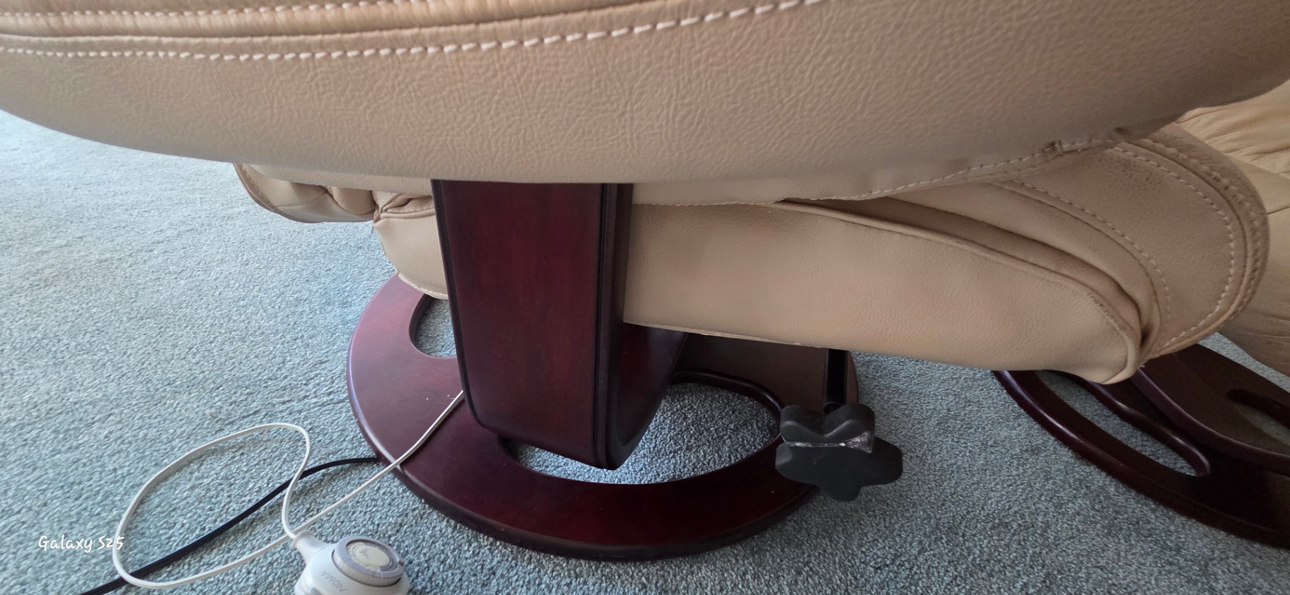 Leather Swivel Massage Recliner Chair - image 4 of 4