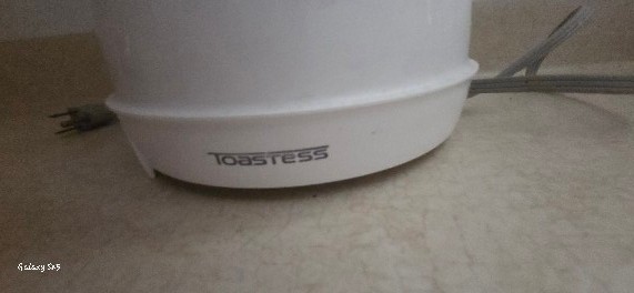 Knife Block Set, Toastess Toaster, Electric Kettle & Utensil Container - image 4 of 5