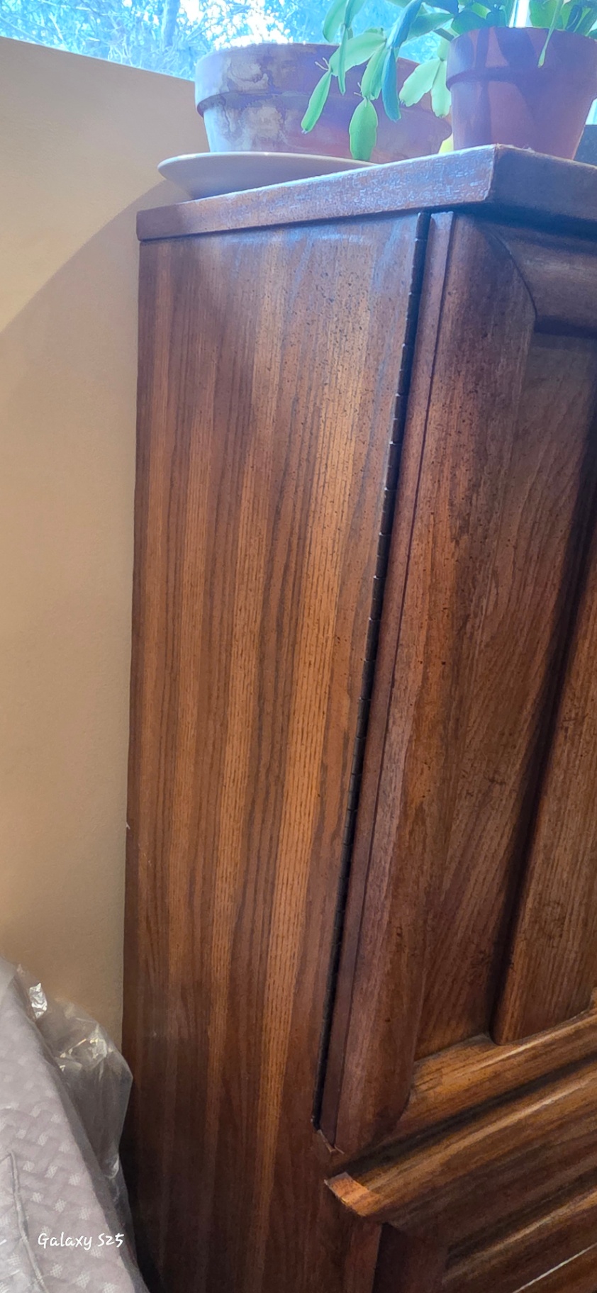 Oak Armoire/Chest with Bi-Fold Doors and Six-Drawer Base - image 6 of 7