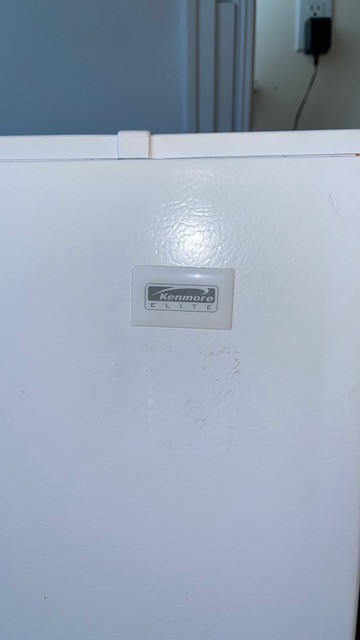 Kenmore Chest Freezer with Wire Storage Basket - Minimum Bid $125 ONO - image 3 of 6