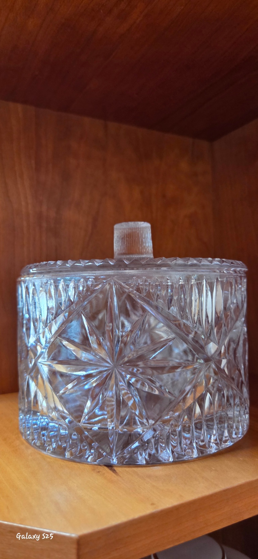 Wicker baskets, fruit-patterned canisters, and a cut-glass jar - image 6 of 6
