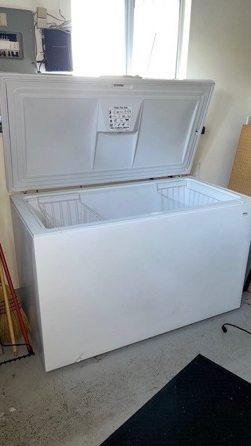 Kenmore Chest Freezer with Wire Storage Basket - Minimum Bid $125 ONO - image 1 of 6
