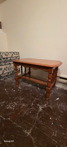 Solid Wood Coffee Table with Turned Legs and Lower Shelf - image 4 of 4