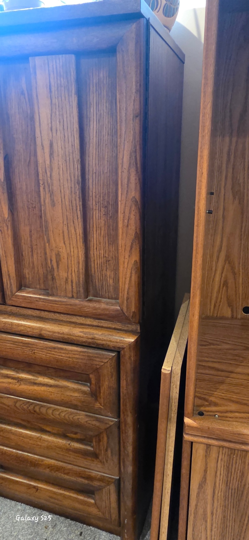 Oak Armoire/Chest with Bi-Fold Doors and Six-Drawer Base - image 7 of 7