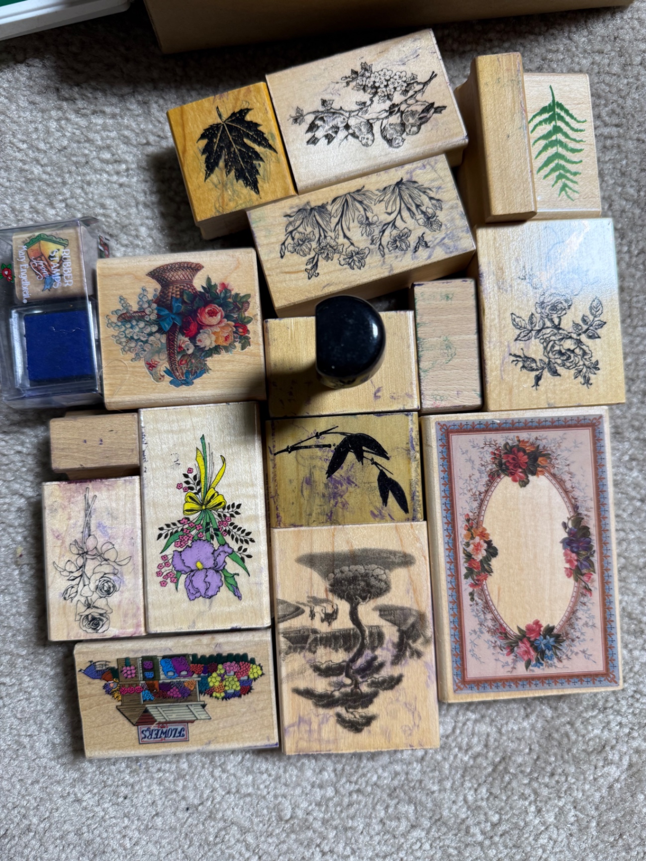 Assorted floral rubber stamps and ink pads - image 2 of 3