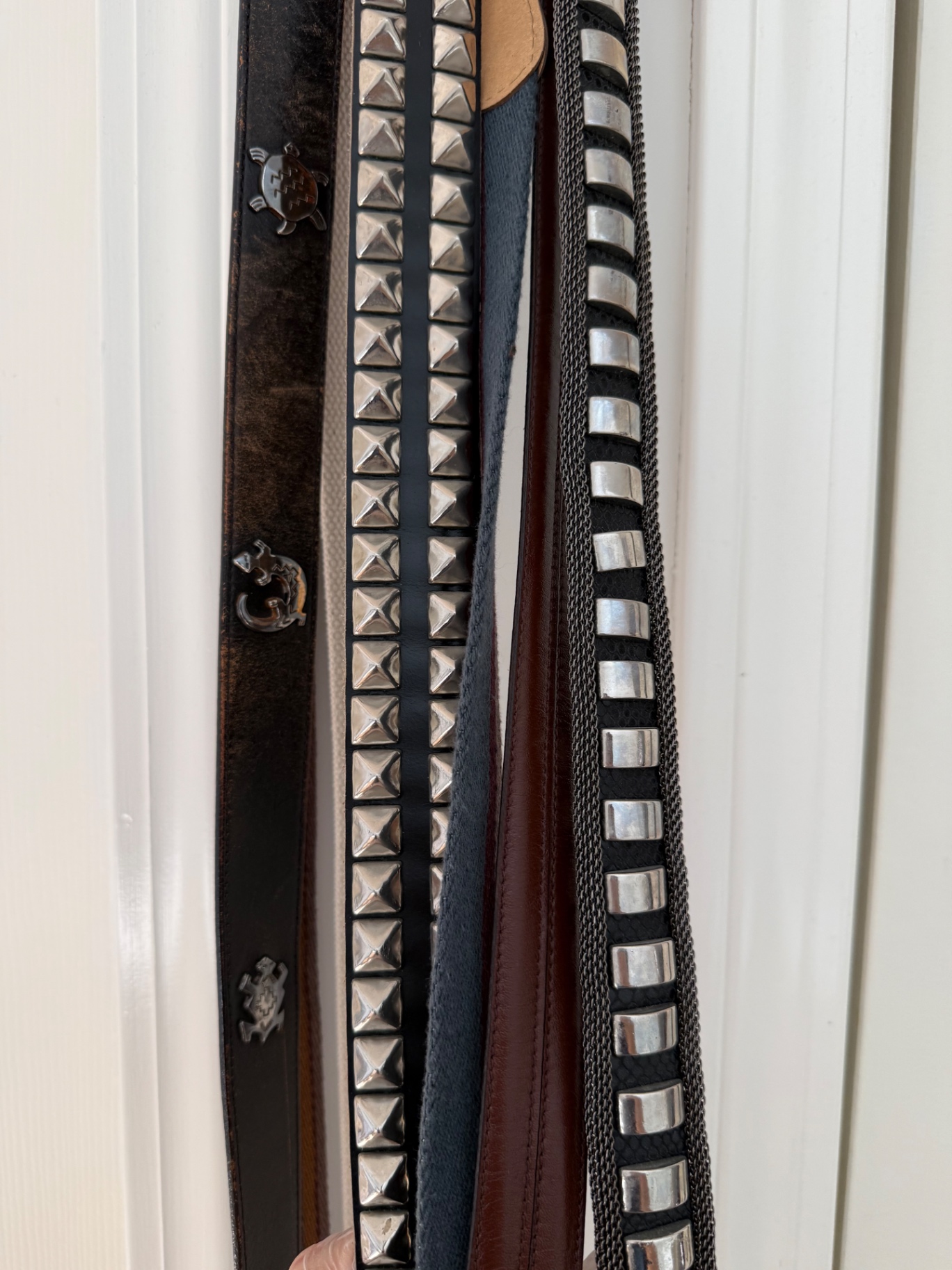Assorted Belts, Buckles, Button Covers, and Tie Clips - image 5 of 10