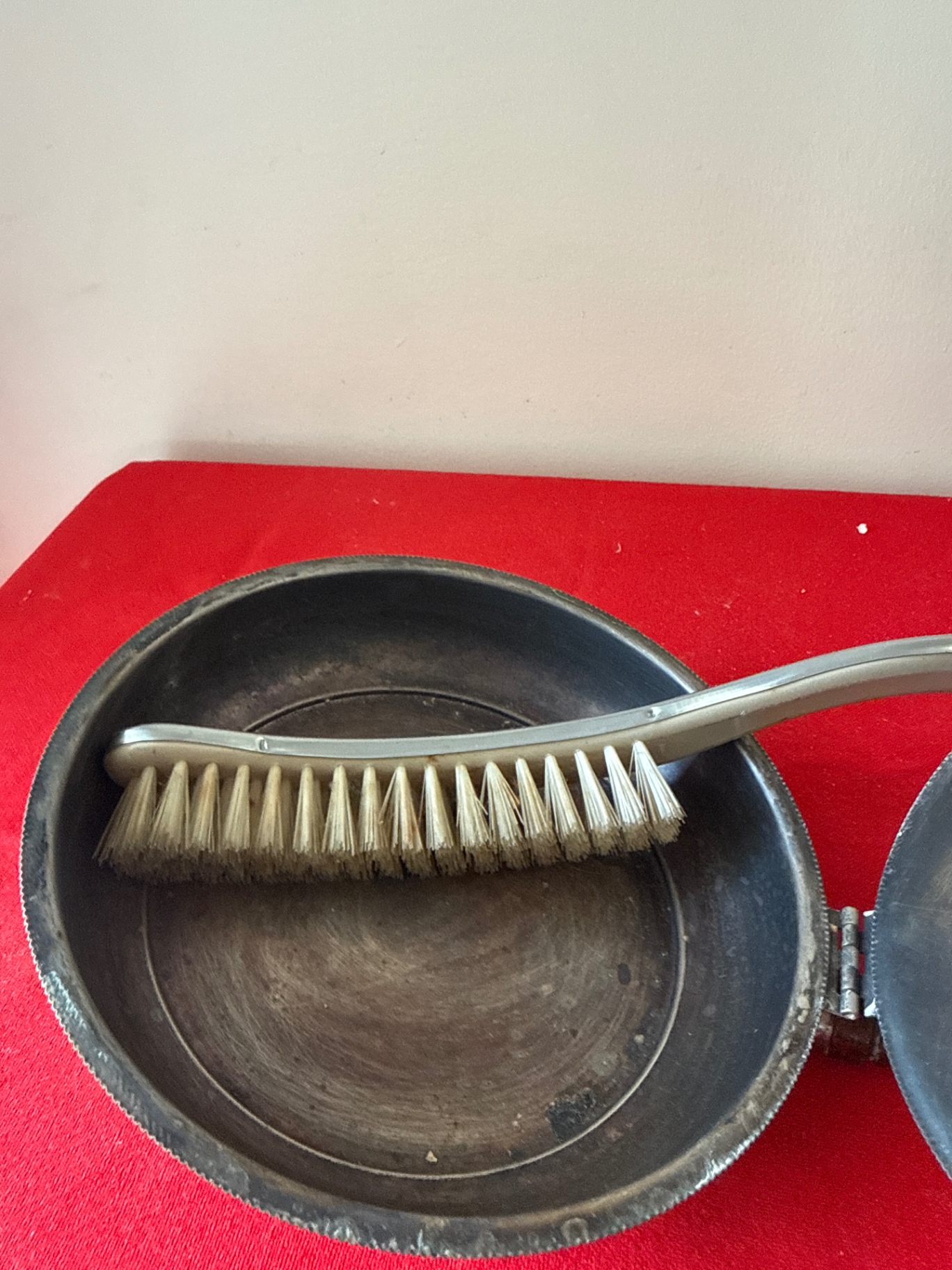 Vintage round crumb pan with wooden handle and lid; circular storage tin with brush - image 4 of 4