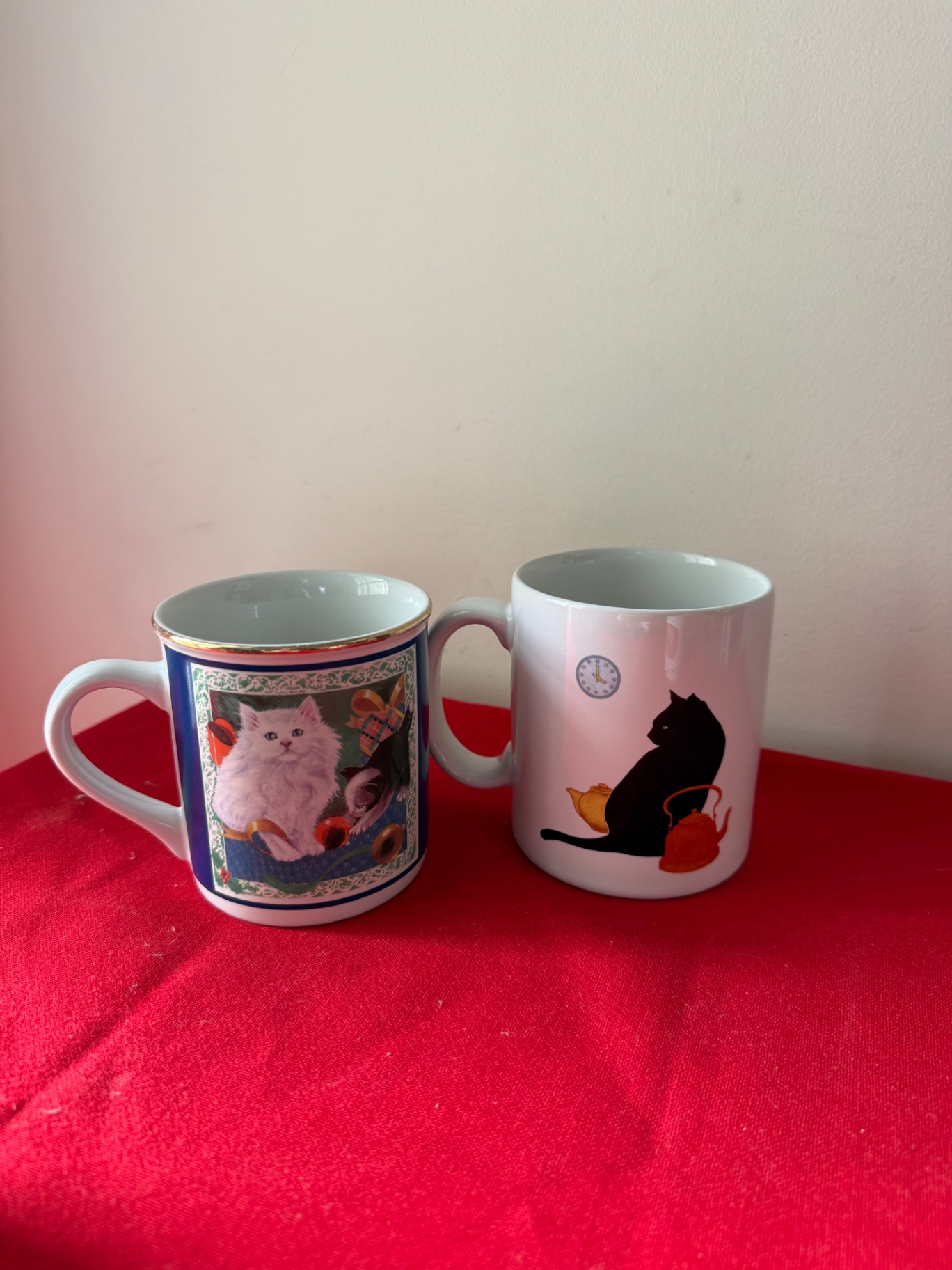 Assorted animal-themed ceramic mugs - image 5 of 7