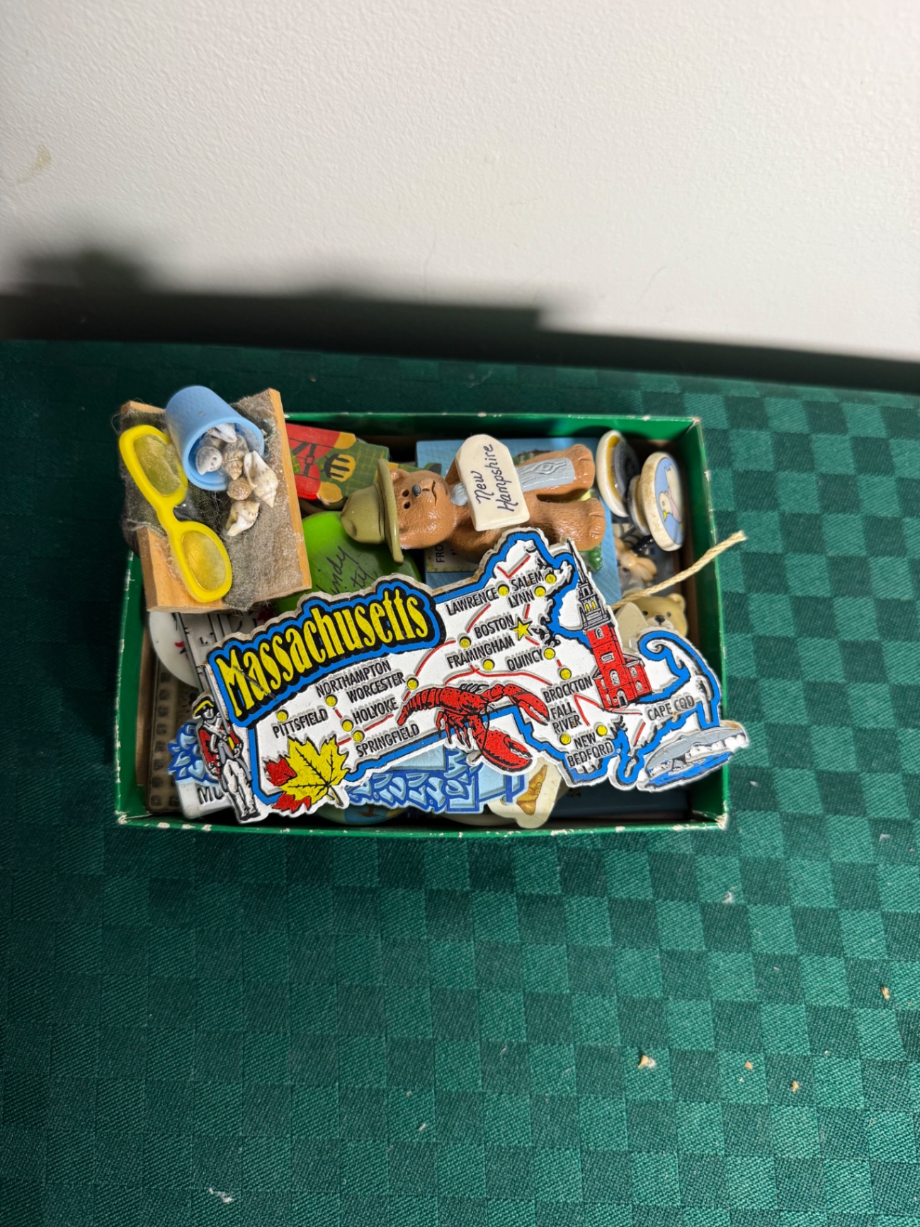 Assorted collection of magnets  - image 5 of 5