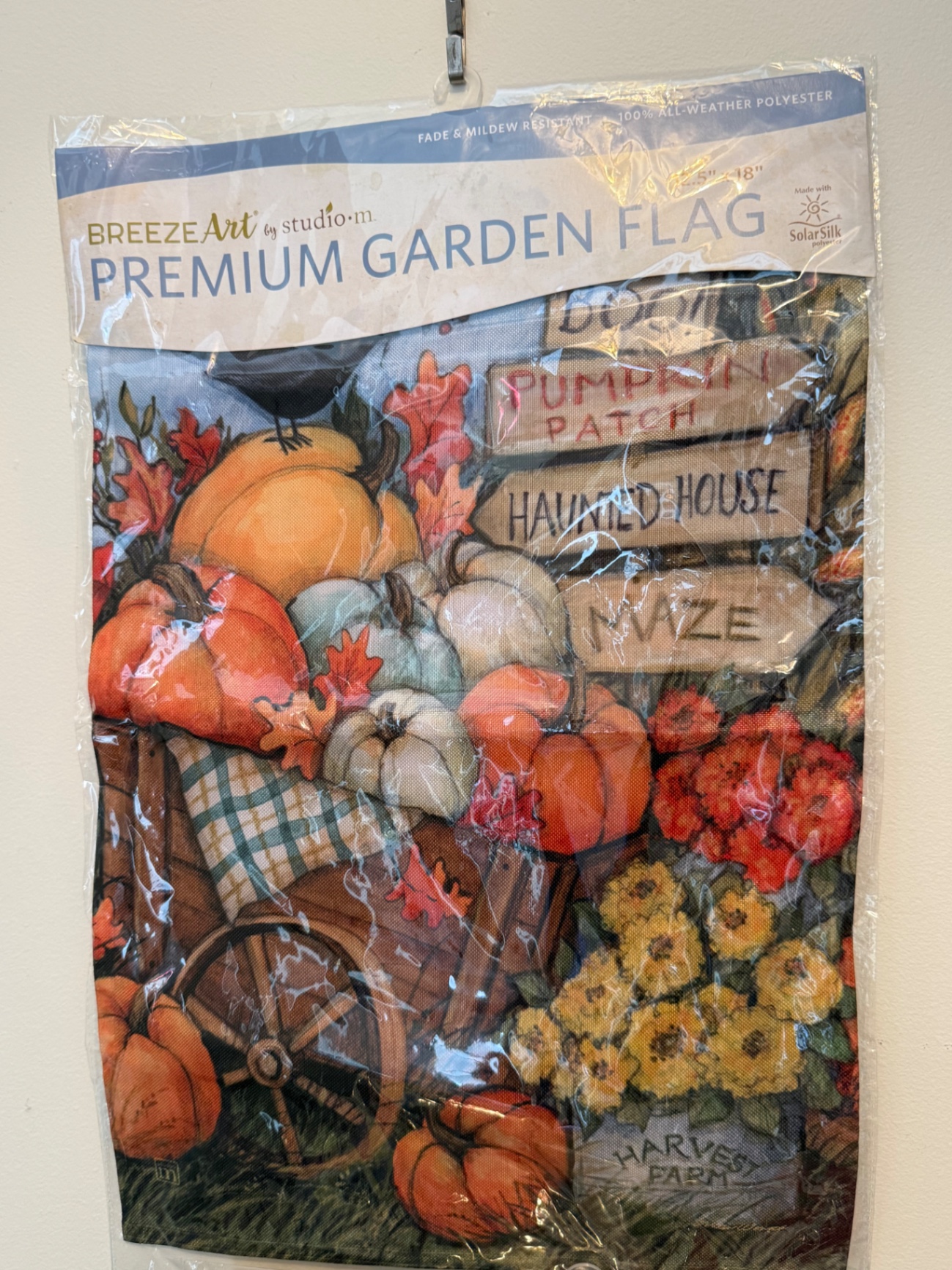 Assorted Garden Flags and Decorative Towels - image 2 of 8