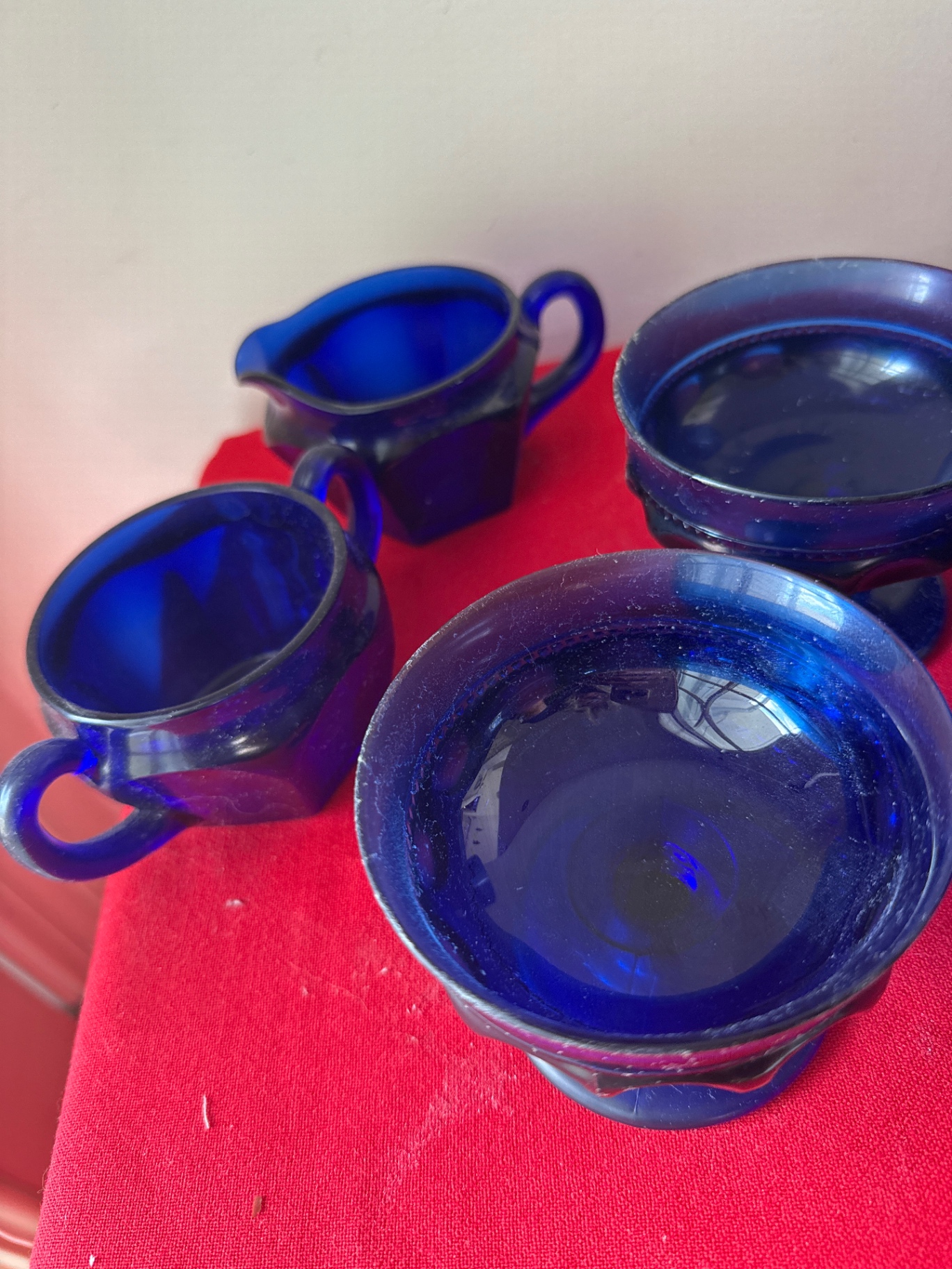 Cobalt blue glassware set with goblets and bowls - image 4 of 4
