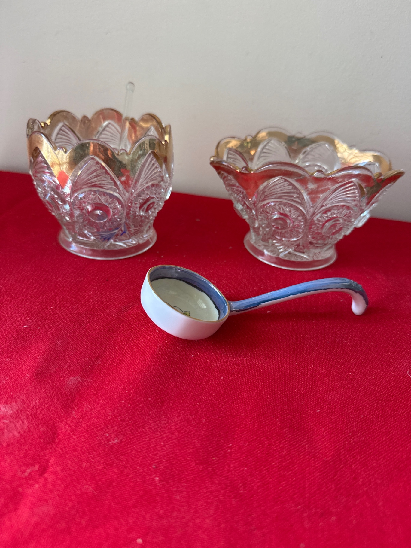 Etched crystal bowls with ceramic ladle - image 2 of 4