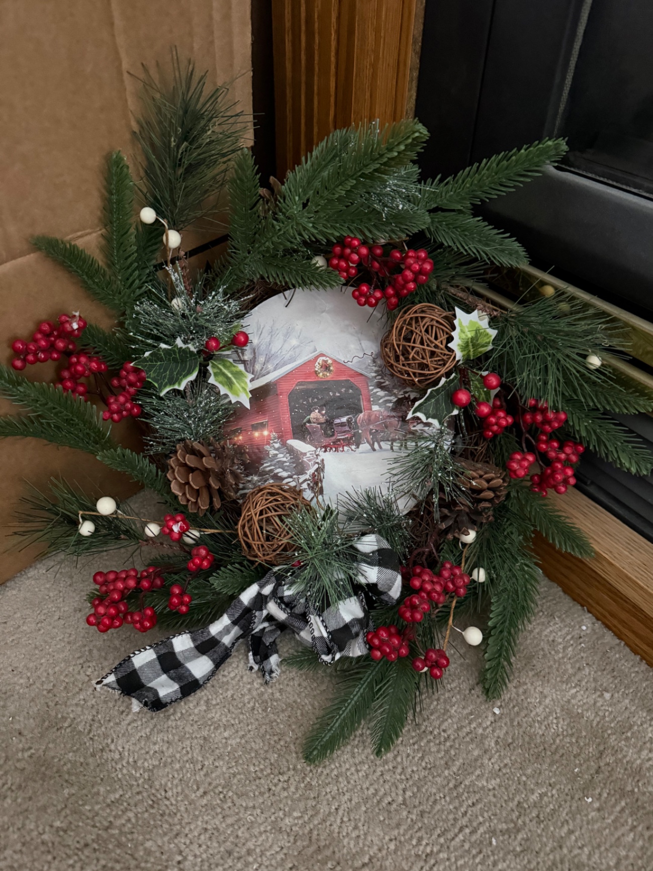 Assorted Christmas Holiday Centerpieces and Wreaths - image 3 of 8