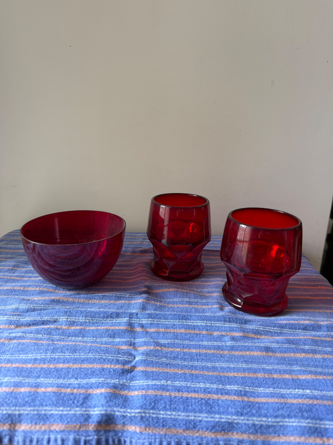 Red glass bowl and two red glass tumblers - image 1 of 4