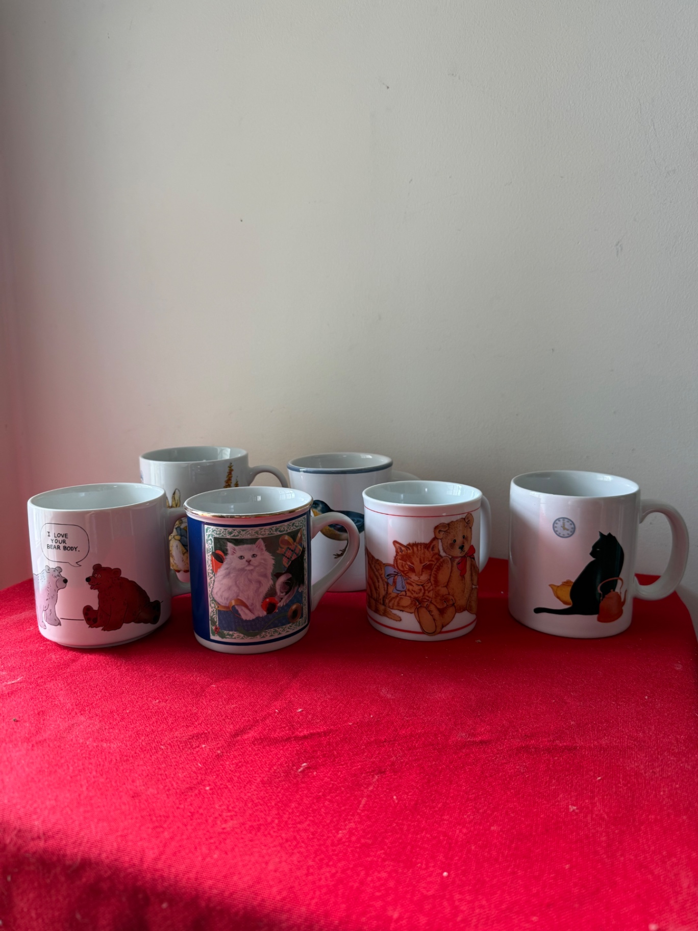 Assorted animal-themed ceramic mugs - image 1 of 7