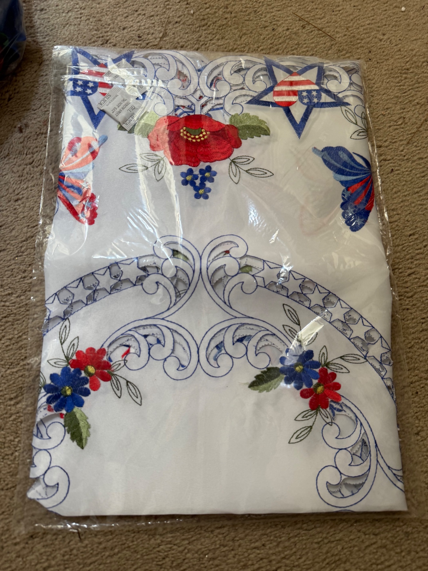 Patriotic USA-themed home decor assortment - image 6 of 8