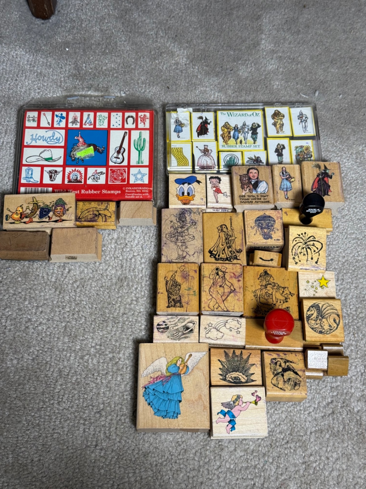 Wooden rubber stamps and stamp sets - Wizard of Oz, Cartoon, Wild Wedt  - image 1 of 4