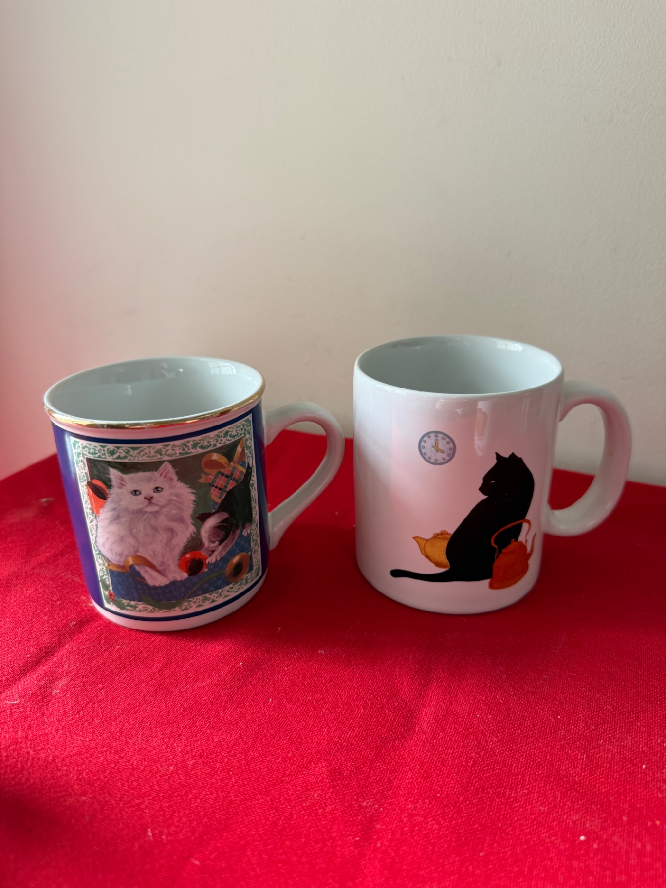 Assorted animal-themed ceramic mugs - image 4 of 7