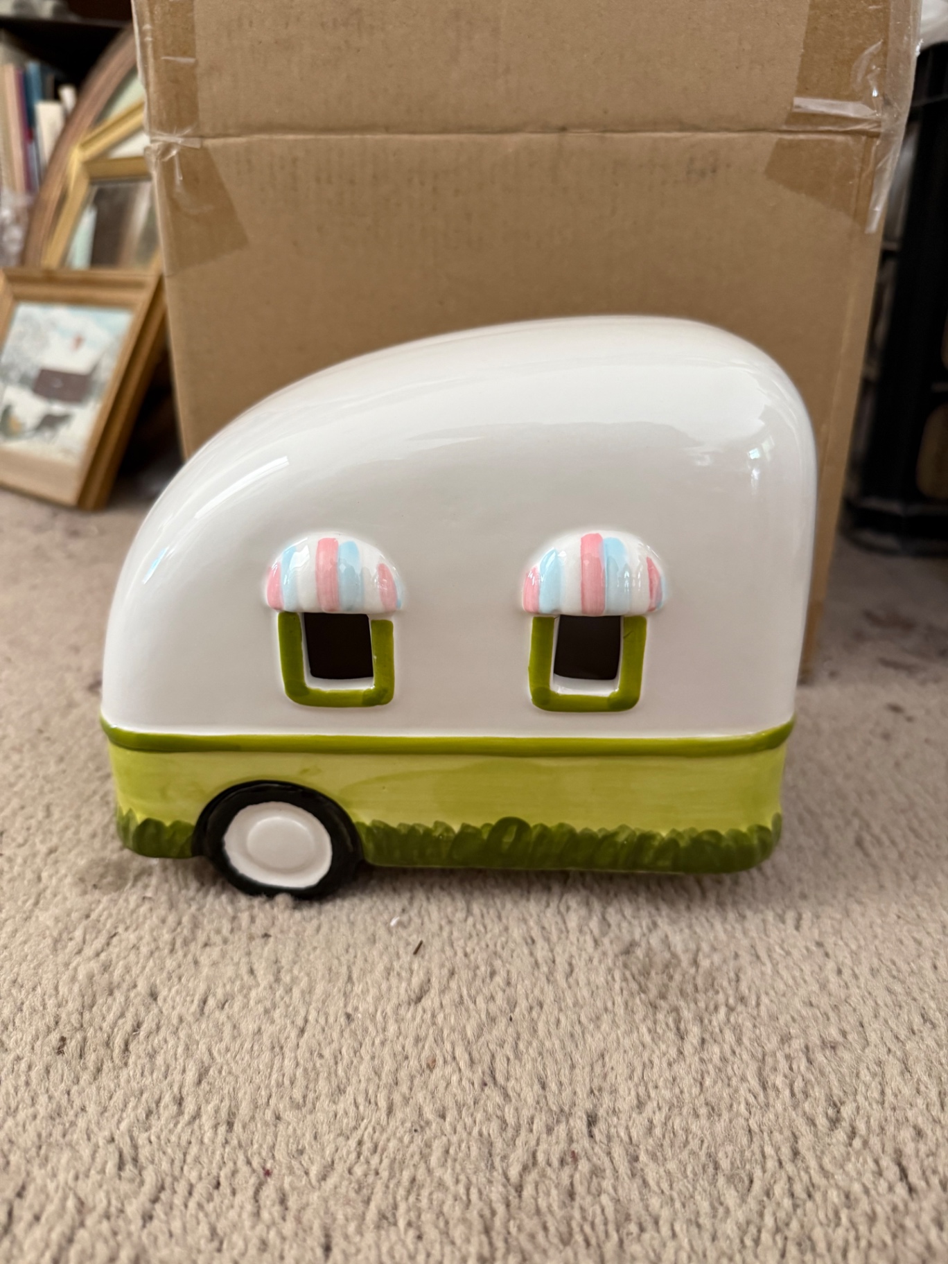 Ceramic Light Up Flamingo Camper Trailer Figurine - image 3 of 5