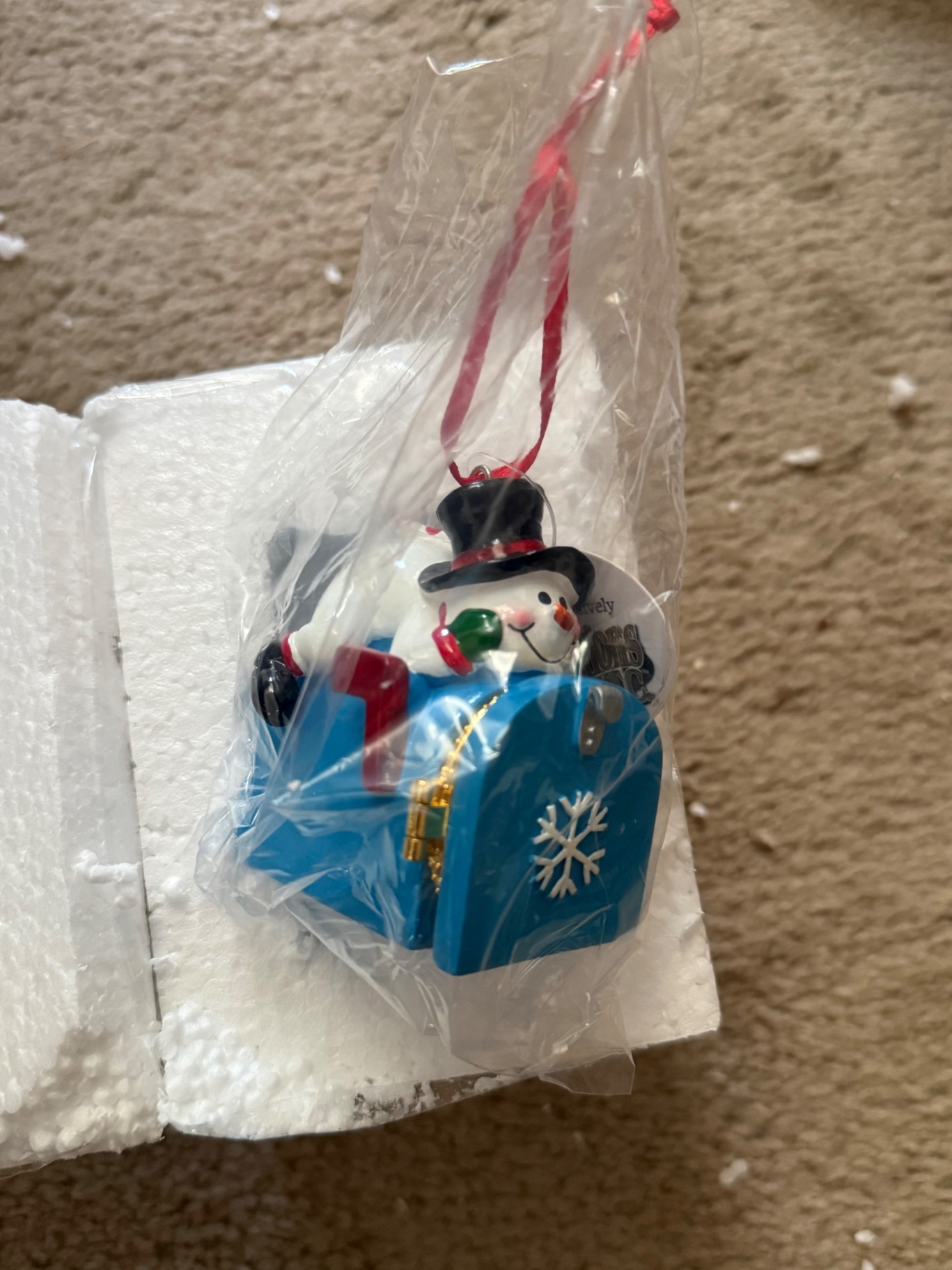 Assorted Christmas Ornaments - image 8 of 21