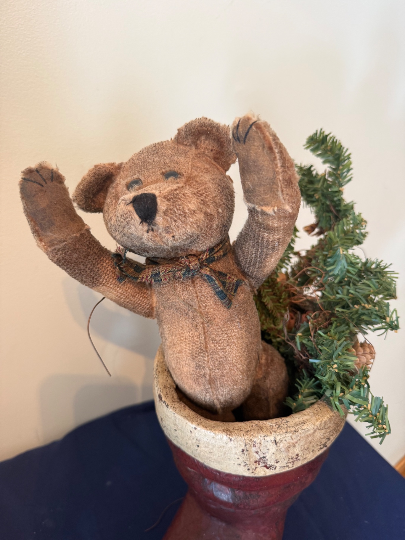 Christmas Decorative Figurines and Stocking Planter - image 5 of 6
