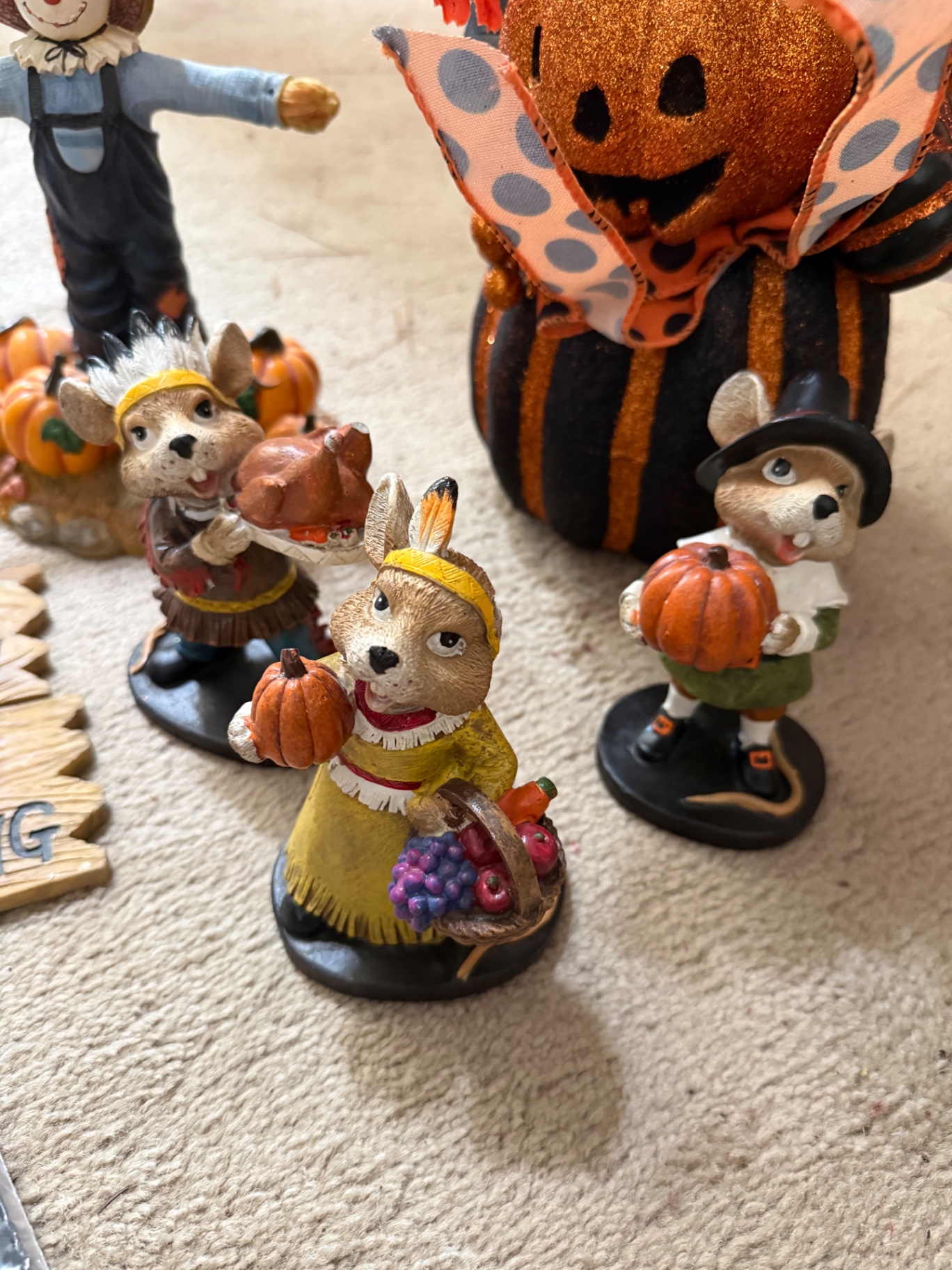 Halloween/Thanksgiving/Fall Decor Collection - image 3 of 8