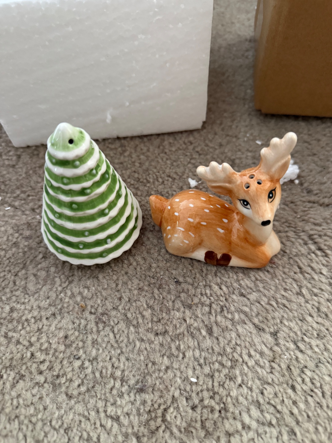 Assorted Christmas Holiday Decor - image 5 of 11