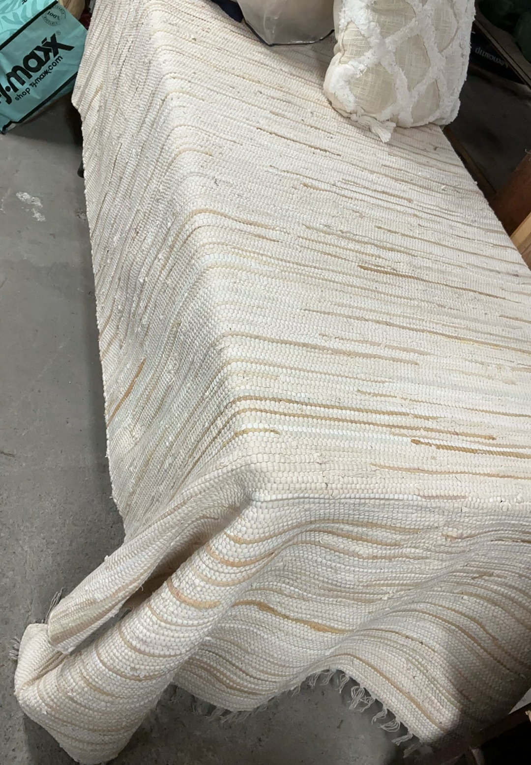 Beige decorative pillows and matching throws - image 5 of 6