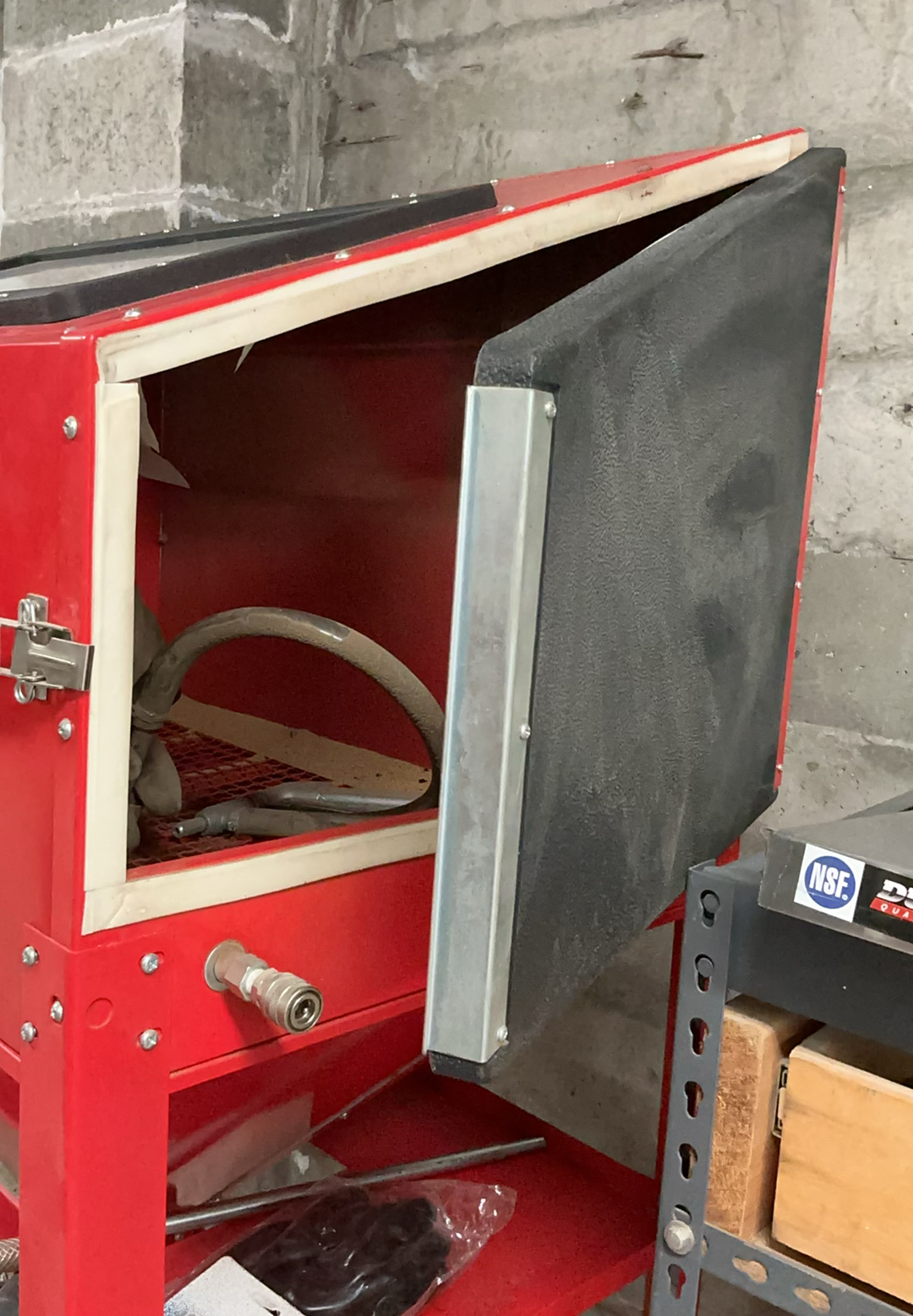 Central Pneumatic Floor Blast Cabinet - image 3 of 7