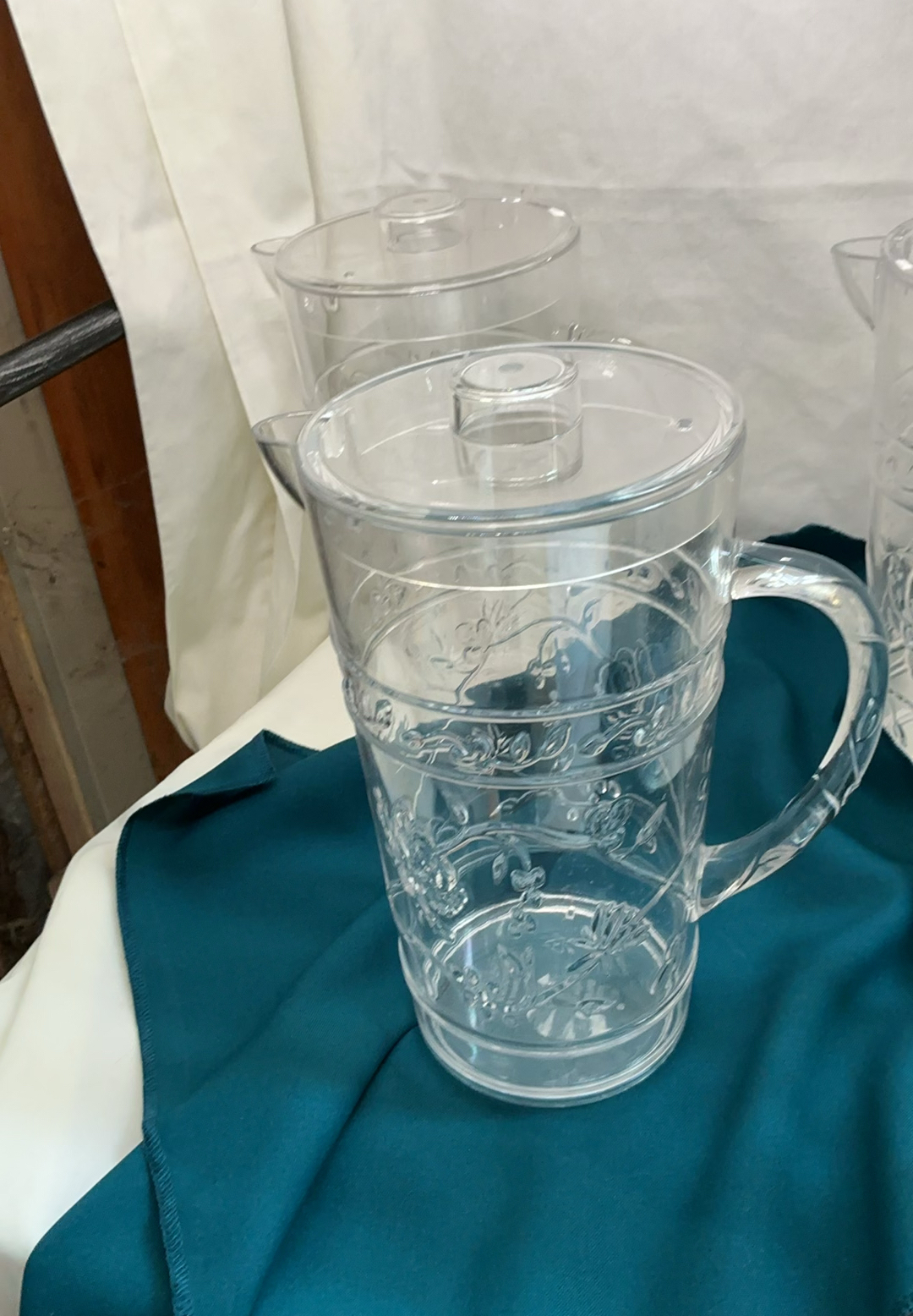 6 Plastic Water Pitchers with lids - image 3 of 4