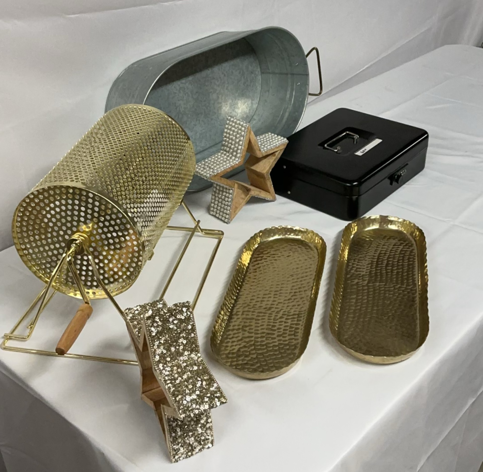 Bingo Spinner, Cash Box And More - image 1 of 8