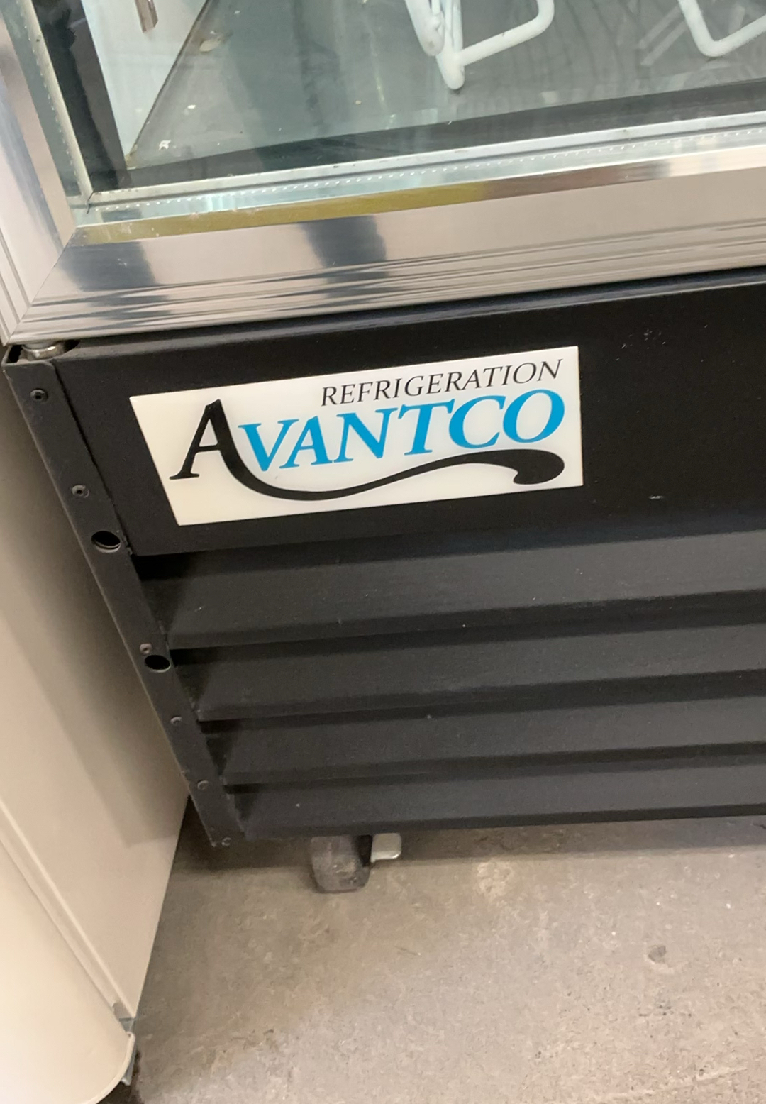 Avantico Commercial Refrigerator - image 2 of 9