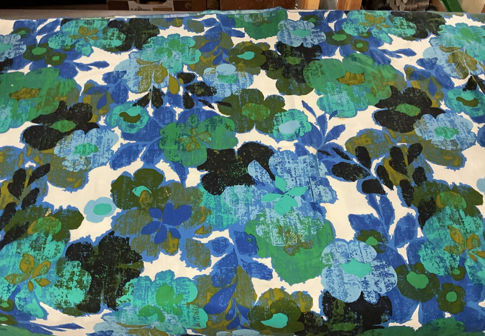 Geodes, Crystals And A Colorful Tablecloth - image 5 of 5