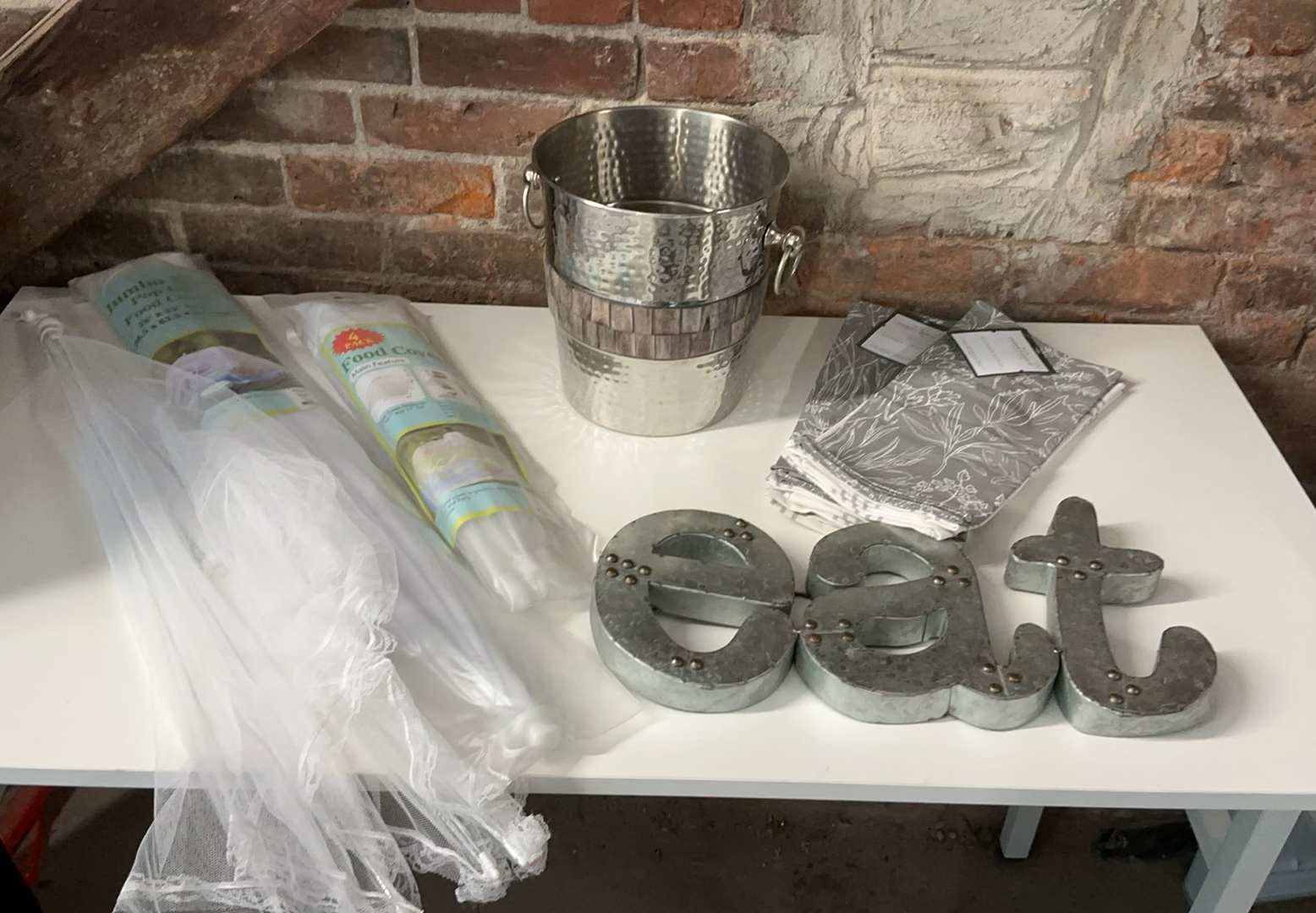 Misc Outdoor Food Stuffs - image 1 of 6