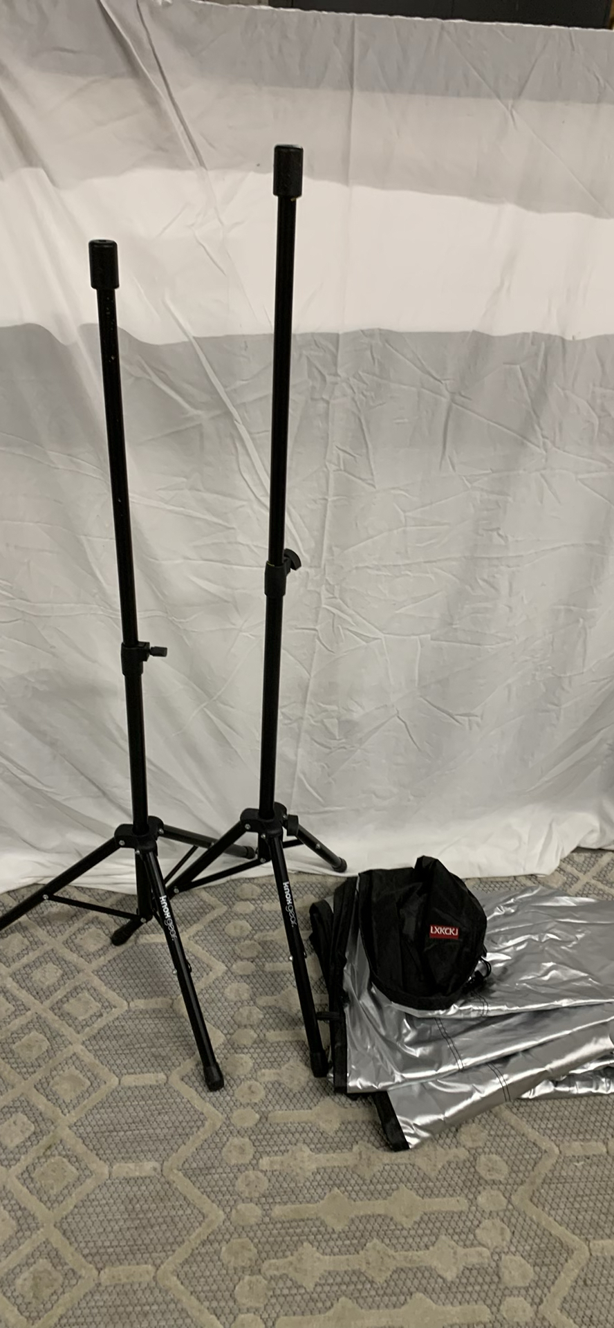Photographer Lot - image 4 of 10