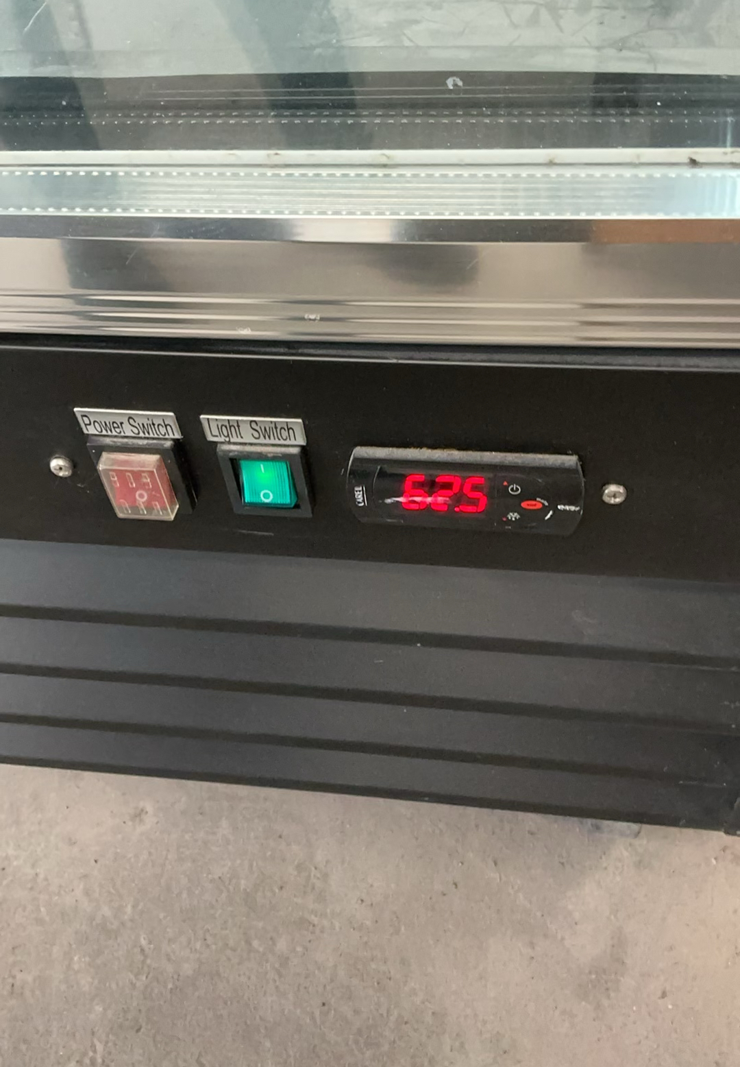 Avantico Commercial Refrigerator - image 6 of 9